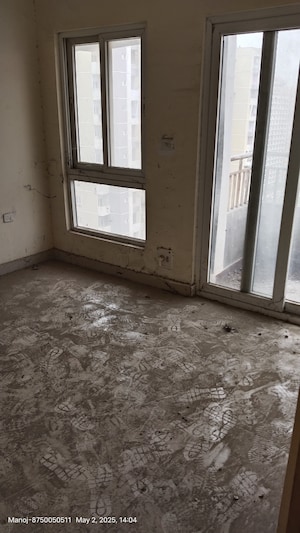 Room in 1 BHK Apartment at UPAVP Ganga Yamuna And Hindon Enclave, Pratap Vihar – for Sale