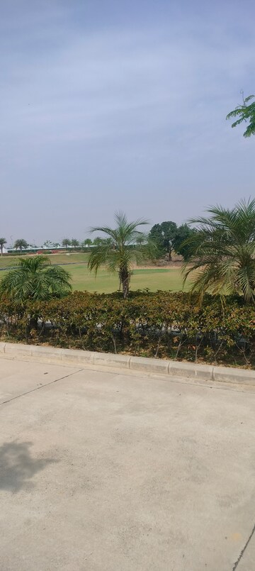 Plot Area in  Plot at Supertech Golf Country Suites, Sector 22d Yamuna Expressway – for Sale