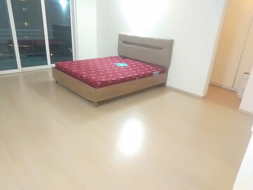 Bedroom in 4 BHK Apartment at DLF The Belaire, Sector 54 – for Rent