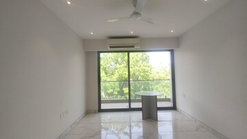 Room in 5 BHK Builder Floor at Sector 14 – for Sale