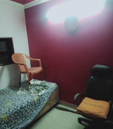 Living Room in 1 BHK Villa at Aliganj – for Rent