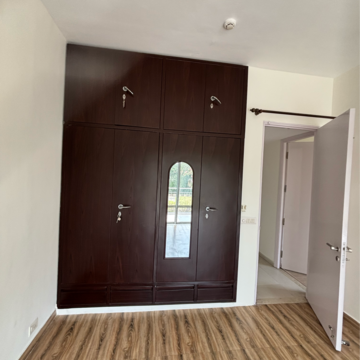 Furnished Amenities in 4 BHK Apartment at Emaar Palm Terraces Select, Sector 66 – for Rent