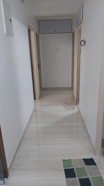 Room in 3 BHK Apartment at China Link Apartment, Malad West – for Rent