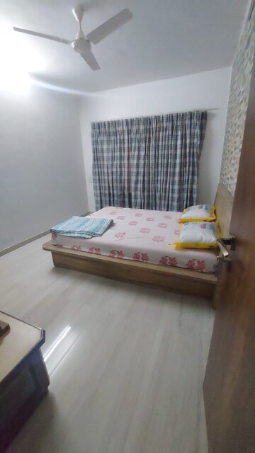 Bedroom in 3 BHK Apartment at China Link Apartment, Malad West – for Rent