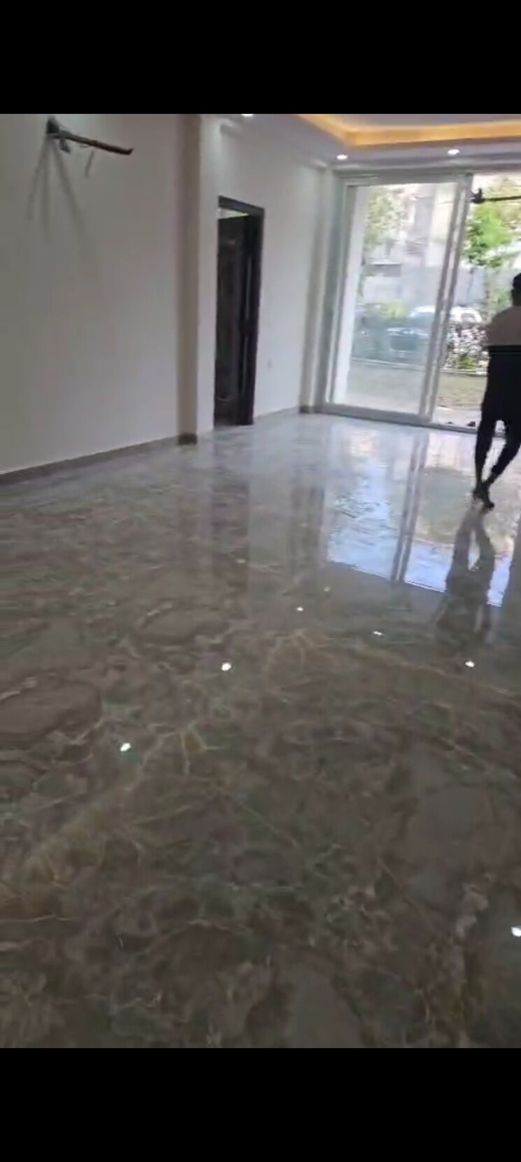  Parking, rps-palms 5 Bedroom 3618 Sq.Ft. Apartment In Sector 88 Faridabad 8739985