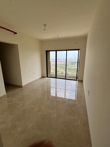 Room in 3 BHK Apartment at Sunteck MaxxWorld 5, Naigaon East – for Rent