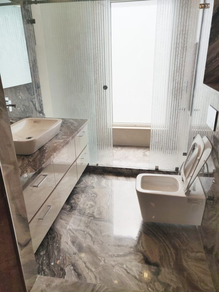 Attached Bathroom, greater kailash ii 4 Bedroom 2500 Sq.Ft. Apartment In Greater Kailash ii Delhi 8739988