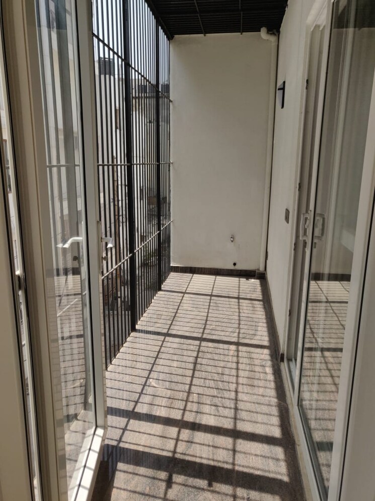 Balcony, greater kailash ii 4 Bedroom 2500 Sq.Ft. Apartment In Greater Kailash ii Delhi 8739988