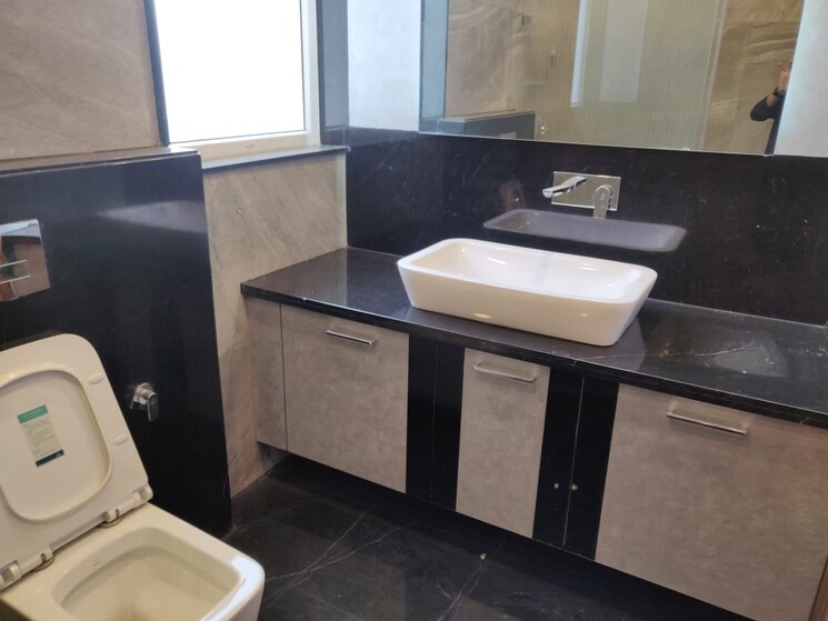 Bathroom, greater kailash ii 4 Bedroom 2500 Sq.Ft. Apartment In Greater Kailash ii Delhi 8739988
