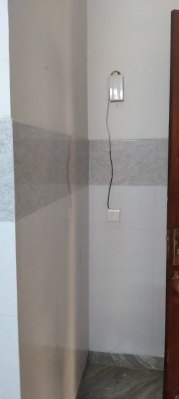Furnished Amenities in 2 BHK Builder Floor at Sector 46 – for Rent