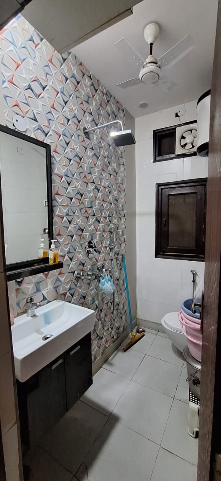 Kitchen, tilak nagar 2 Bedroom 908 Sq.Ft. Builder Floor In Tilak Nagar Delhi 8740030