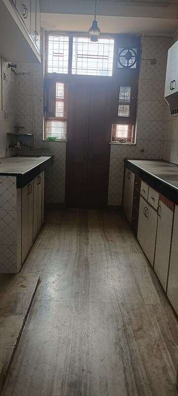 Kitchen in 3 BHK Villa at Sector 41 – for Rent
