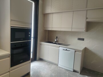  3 BHK Builder Floor at Shivalik Colony – for Rent