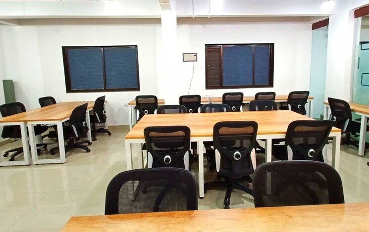 Team Area, vijay nagar Commercial Office Space 1800 Sq.Ft. In Vijay Nagar Indore 8740061
