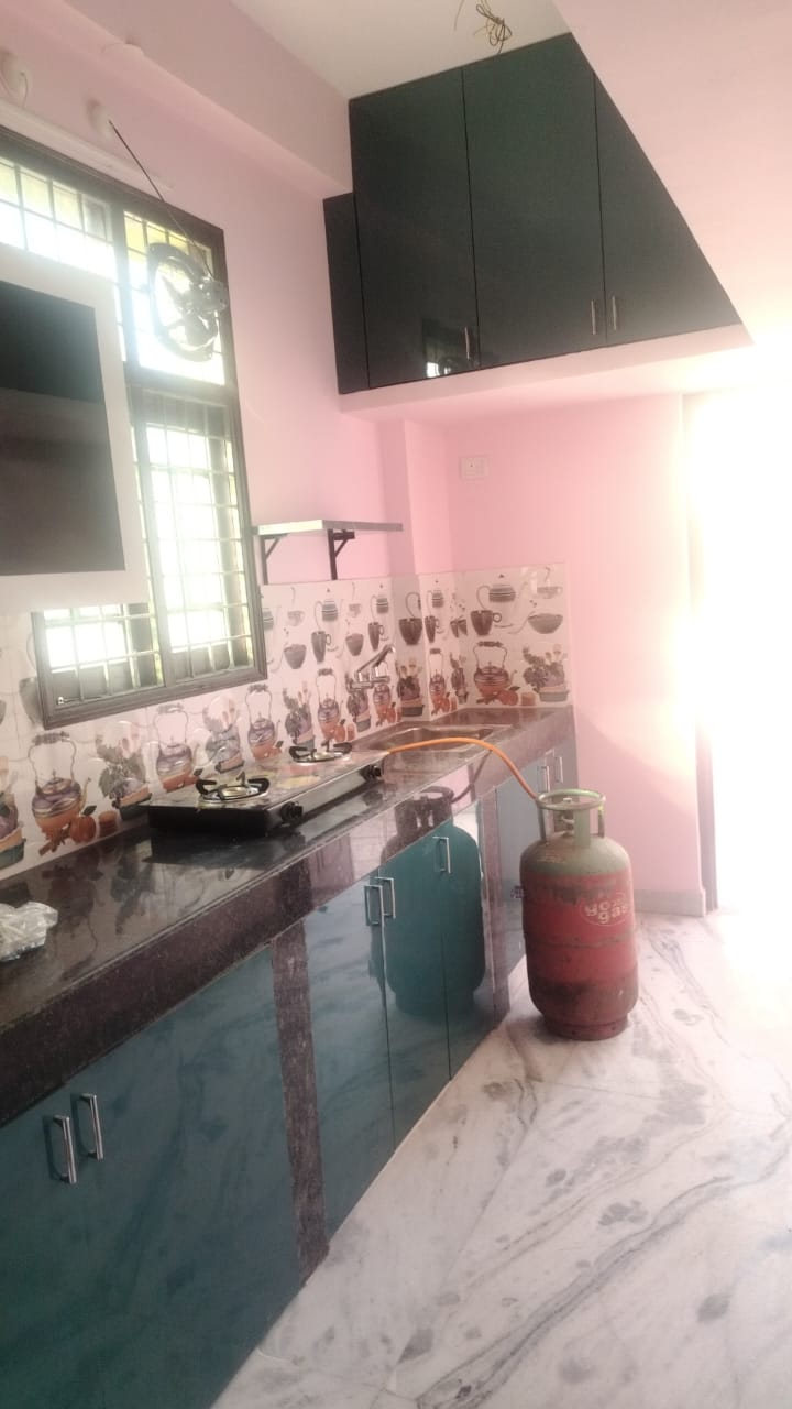 2 BHK + Servant Room Apartment For Rent in Venkat Apartments 