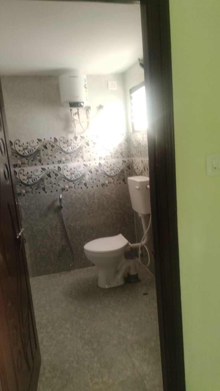 Bathroom, manikonda 2 Bedroom 1200 Sq.Ft. Apartment In Manikonda Hyderabad 8740101