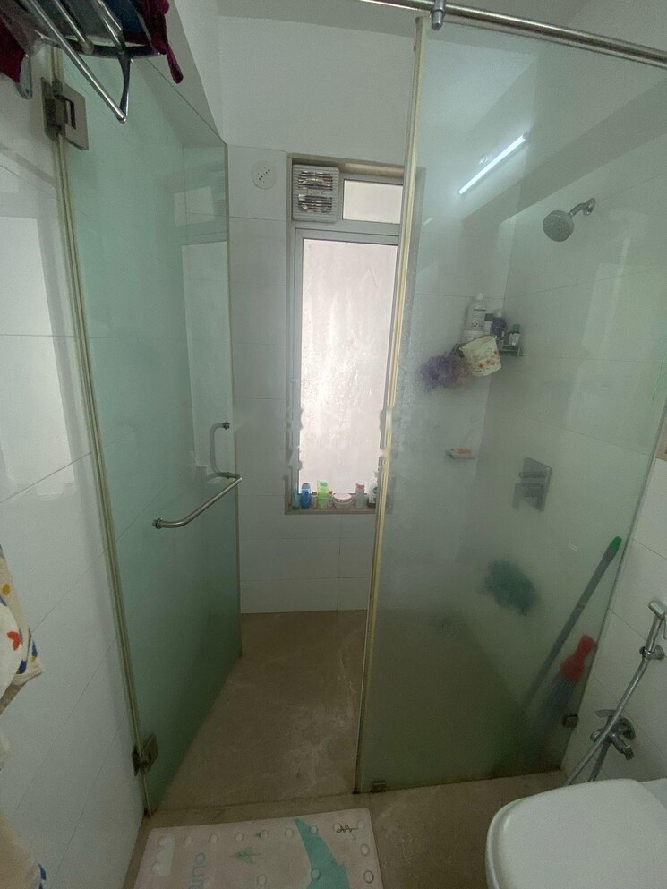 Bathroom, godrej-the-trees 1 Bedroom 450 Sq.Ft. Apartment In Vikhroli East Mumbai 8740081