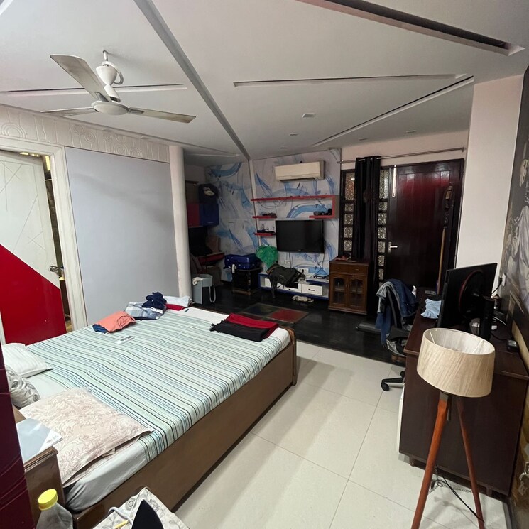 Team Area, kohli-one-malibu-town 3 Bedroom 240 Sq.Yd. Builder Floor In Malibu Town Gurgaon 8740105