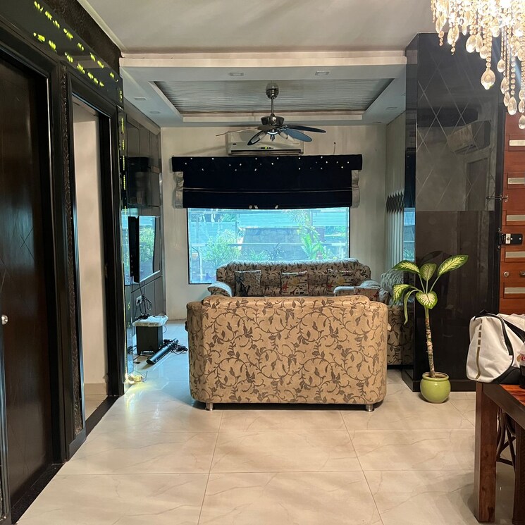 Bedroom, kohli-one-malibu-town 3 Bedroom 240 Sq.Yd. Builder Floor In Malibu Town Gurgaon 8740105