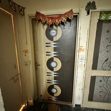 Furnished Amenities in 3 BHK Builder Floor at Sector 85 – for Sale