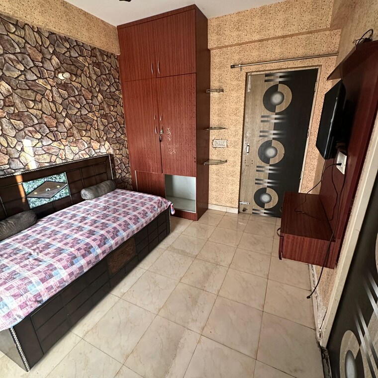 Bedroom, sector 85 3 Bedroom 250 Sq.Yd. Builder Floor In Sector 85 Faridabad 8740346