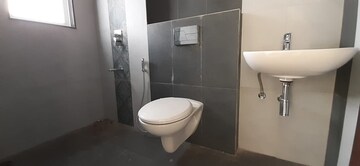 Bathroom in 2 BHK Apartment at Ashok Towers, Parel – for Rent