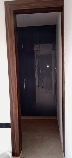 Building Lobby in 3.5 BHK Builder Floor at SLF Anushree, Sector 75 – for Sale