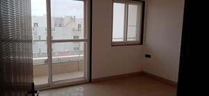 Room in 3.5 BHK Builder Floor at SLF Anushree, Sector 75 – for Sale