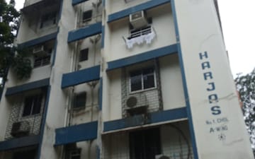 2 BHK Apartment For Rent in Harjas CHS, Ic Colony
