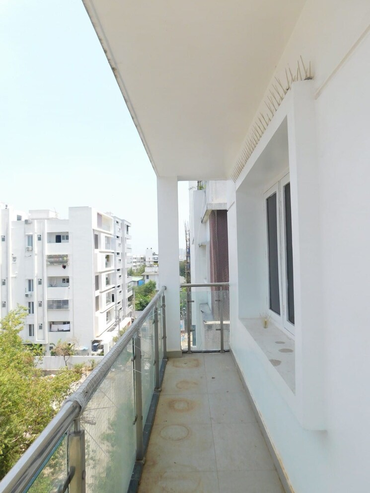 Balcony, pavani-laxmi-nivas 3 Bedroom 2900 Sq.Ft. Apartment In Madhapur Hyderabad 8740152