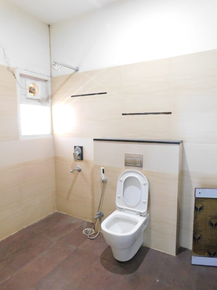 Bathroom, pavani-laxmi-nivas 3 Bedroom 2900 Sq.Ft. Apartment In Madhapur Hyderabad 8740152