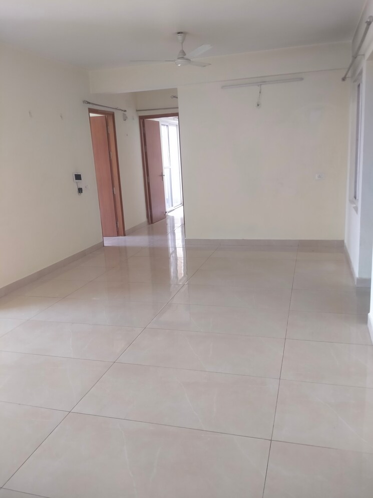 Room, mi-central-park 3 Bedroom 1950 Sq.Ft. Apartment In Arjunganj Lucknow 8740157