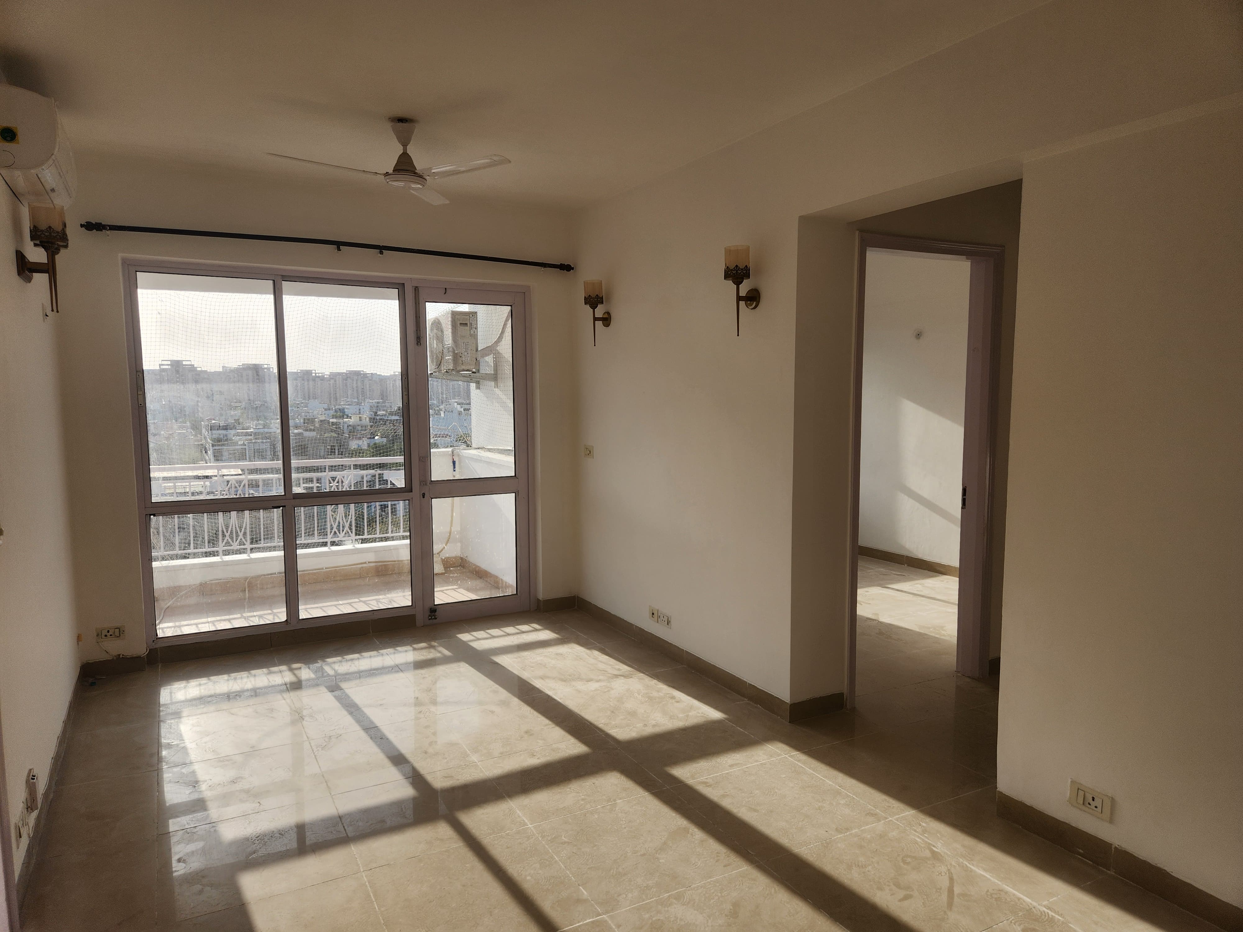 2 BHK Apartment For Rent in Eros Wembley Estate