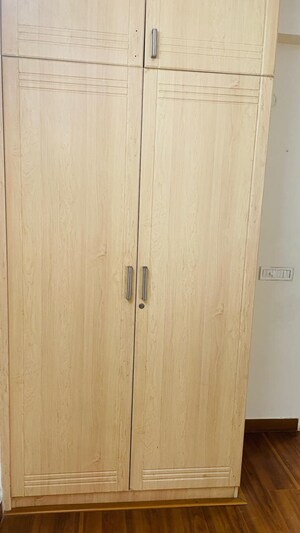 Furnished Amenities in 3 BHK Apartment at BPTP The Resort, Sector 75 – for Sale