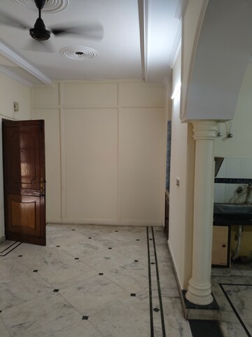 Living Room in 1 BHK Independent House at Sector 20 – for Rent