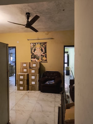Living Room in 6 BHK Apartment at Sarita Vihar Pocket-C RWA, Sarita Vihar – for Sale
