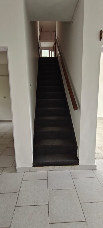 Staircase in 3 BHK Apartment at Vasant Vihar – for Rent