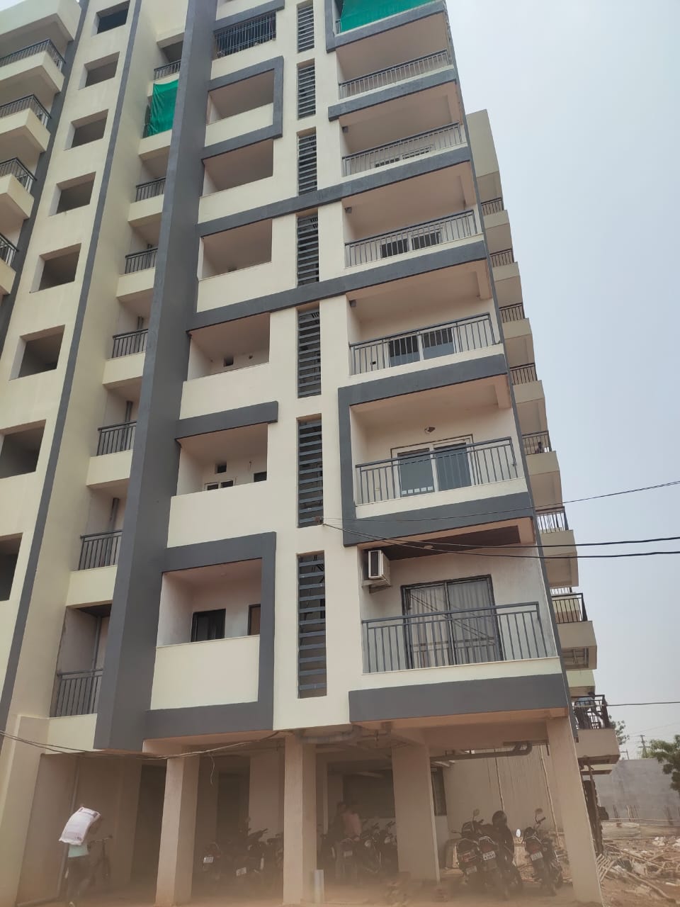 2 BHK Apartment For Sale in Pragati Pearl 
