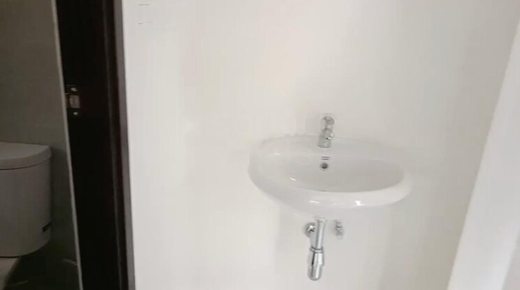 Bathroom, provident-park-square 2 Bedroom 525 Sq.Ft. Apartment In Kanakapura Road Bangalore 8740354