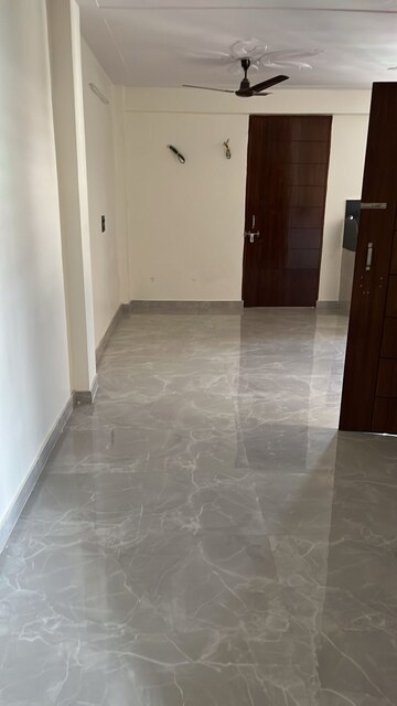 1.5 BHK Builder Floor For Rent in Sector 10a