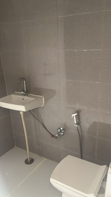 Bathroom in 1.5 BHK Builder Floor at Sector 10a – for Rent