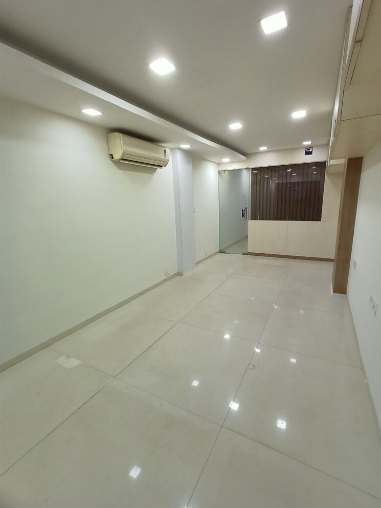 undefined, suyash-apartment-dadar-west Commercial Office Space 300 Sq.Ft. In Dadar West Mumbai 8740385