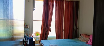 Furnished Amenities in 3 BHK Apartment at Dosti Group Acres, Wadala East – for Rent