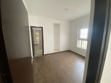 Room in 3 BHK Builder Floor at Sector 85 – for Sale