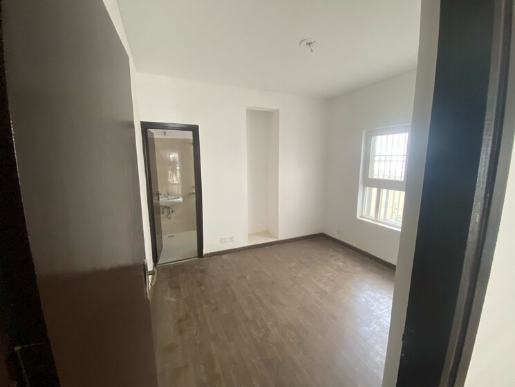 Room, sector 85 3 Bedroom 1500 Sq.Ft. Builder Floor In Sector 85 Faridabad 8740430