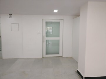 Room in  Office Space in IT/SEZ at Malad West – for Rent