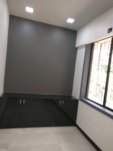 Room in  Office Space in IT/SEZ at Malad West – for Rent