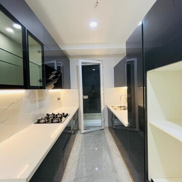 Building Lobby in 3 BHK Builder Floor at Anant Raj The Estate Residences, Sector 63a – for Sale