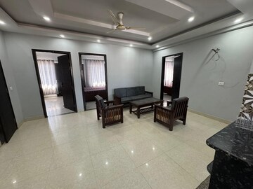 Living Room in 4 BHK Builder Floor at Sector 45 – for Rent