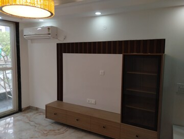 Room in 4 BHK Builder Floor at Sector 7 – for Sale